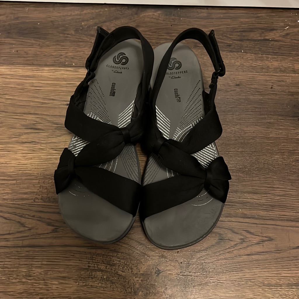 Clarks Cloud Steppers
